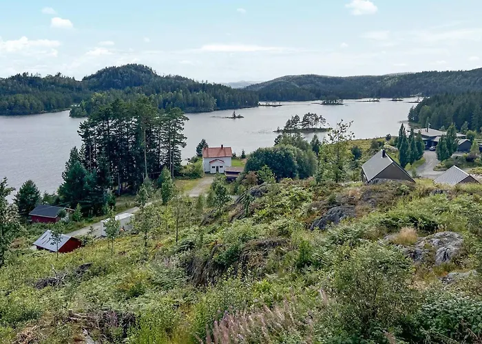 Feriehus Amazing In With Sauna