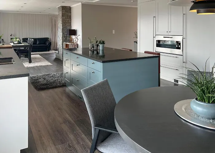 Feriehus Amazing In With Sauna